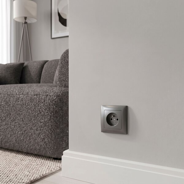 Enojna vtičnica z ozemljitvijo OSTE JNH001-G Grey