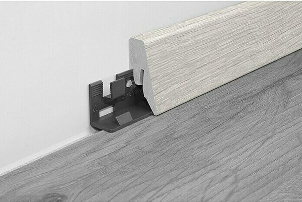 LOGOCLIC Aquaprotect Zaključna letev K40 C hrast Noville (260 cm x 19 mm x 40 mm, MDF)