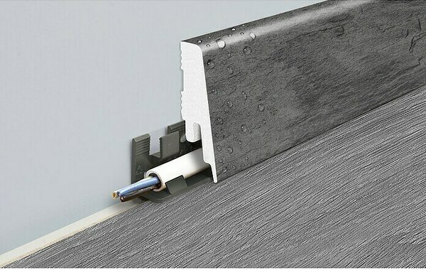 LOGOCLIC Zaključna letev Element Pro K58 C (240 cm x 18 mm x 58 mm, Deep Blue)