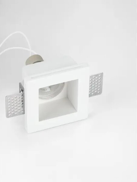 VGRADNA SVETILKA TOBIA IZ MAVKA GU10 1x10 W IP20 220–240 VD: 9,5 W: 9. NL9879113