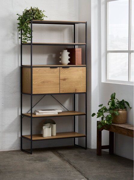 Regal v hrastovem dekorju v naravni barvi 90x190x40 cm Cesura – Unique Furniture