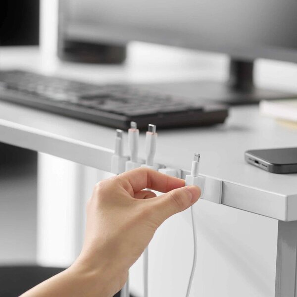 Beli kovinski organizatorji v kompletu 5 ks za kable Smart – YAMAZAKI