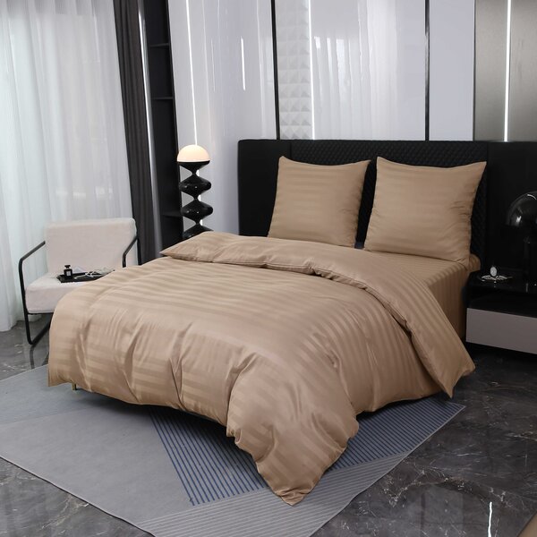 Hotelska posteljnina iz mikrovlaken JASMINE bež - črta 2 cm Dimenzija posteljnine: 70 x 90 cm | 140 x 220 cm