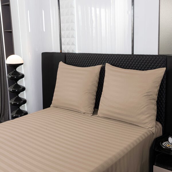 Hotelska posteljnina iz mikrovlaken JASMINE bež - črta 2 cm Dimenzija posteljnine: 70 x 90 cm | 140 x 220 cm