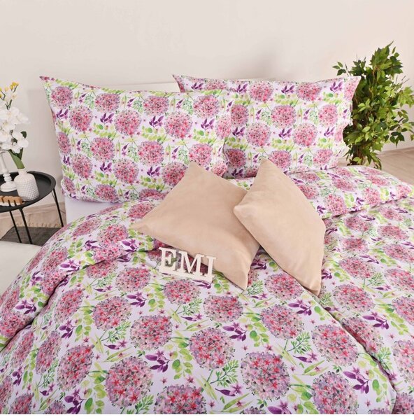BOMBAŽNA POSTELJNINA CINDY EMI, Standardni enojni posteljni komplet vključuje 1x 140x200 + 1x 70x90