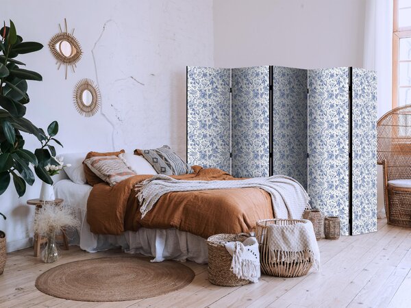 Paravan - Illustration in Vintage Style - Blue Flowers on a White Background