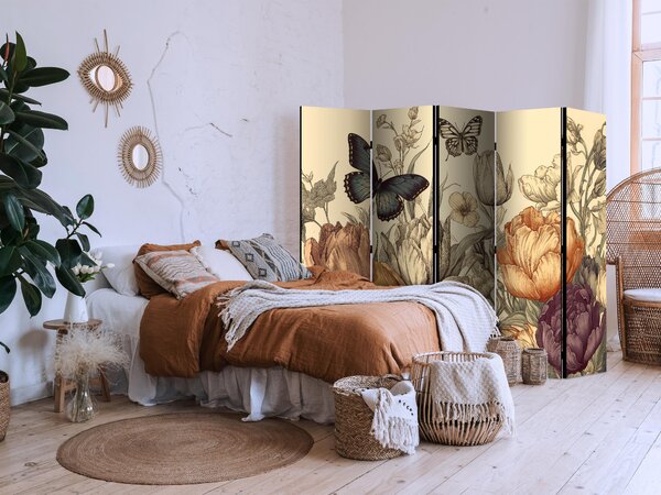 Paravan - Tulips in Cream - Illustration of Flowers and Butterflies on a Light Background