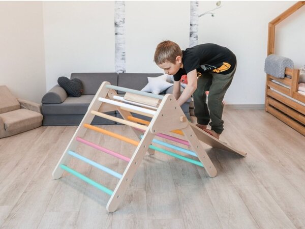 Lesen Piklerjev trikotnik MONTY, 59 cm, z Montessori ploščo, večbarven ELIS design