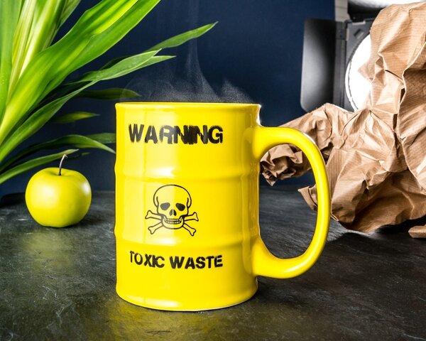 Skodelica TOXIC WASTE