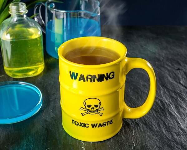 Skodelica TOXIC WASTE