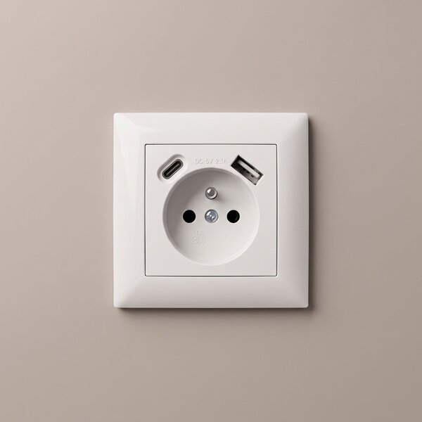 Enojna vtičnica z ozemljitvijo + USB-A USB-C OSTE JNH004-G White