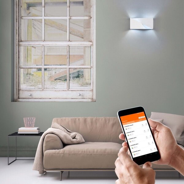 Ledvance - LED Zatemnitvena stenska svetilka SMART+ SWAN LED/23W/230V Wi-Fi