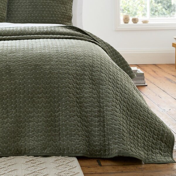 Zeleno prešito pregrinjalo 240x260 cm Attica Velvet Embroidered – Bianca