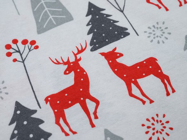 Flanelasta posteljnina RED DEERS AND TREES bela Dimenzije posteljnine: 2 kom 70 x 90 cm | 200 x 220 cm