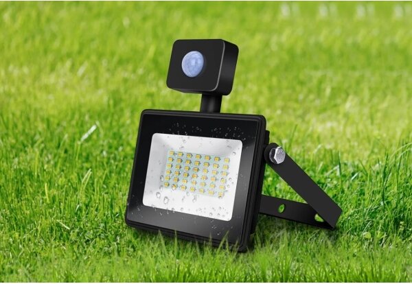 Aigostar - LED Reflektor s senzorjem LED/50W/230V 4000K IP65 črna