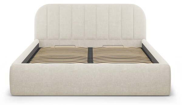 Kremno bela oblazinjena zakonska postelja s prostorom za shranjevanje z letvenim dnom 200x200 cm Juno – Windsor & Co Sofas