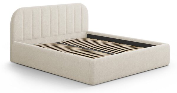 Kremno bela oblazinjena zakonska postelja s prostorom za shranjevanje z letvenim dnom 200x200 cm Juno – Windsor & Co Sofas