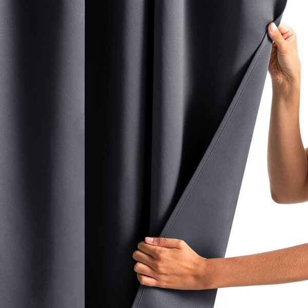 Temno siva zavesa za delno zatemnitev 140x270 cm Kierra – Restilo