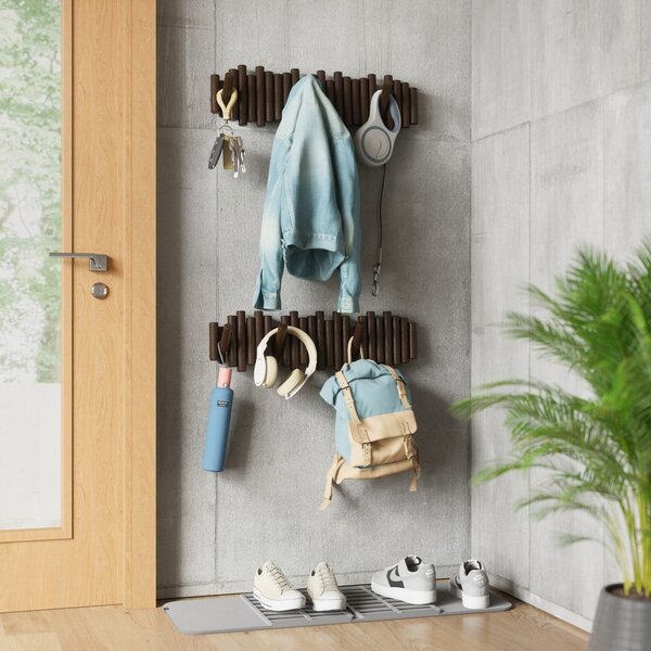 Temno rjav stenski obešalnik iz masivnega bora 61 cm Picket – Umbra