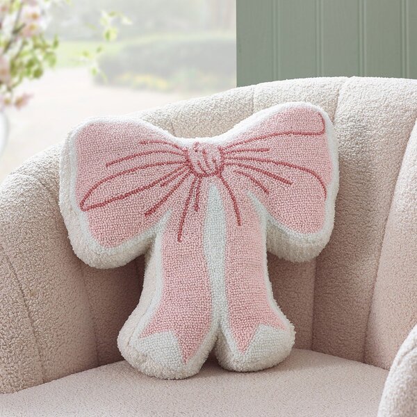 Bouclé okrasna blazina 43x45 cm Bow – Catherine Lansfield