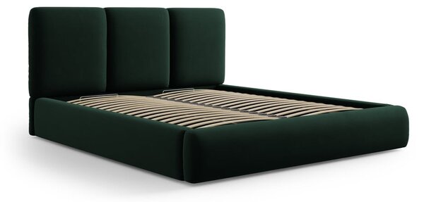 Temno zelena žametna oblazinjena zakonska postelja s prostorom za shranjevanje in z letvenim dnom 180x200 cm Brody – Mazzini Beds