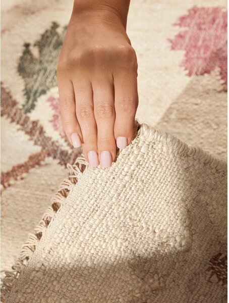 Kremno bela ročno tkana preproga iz jute 120x170 cm Roya Violette – Elle Decoration