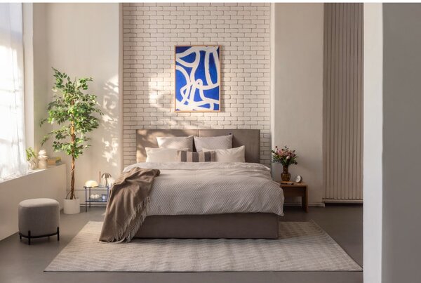 Sivorjava oblazinjena zakonska postelja s prostorom za shranjevanje z vzmetnico in letvenim dnom 160x200 cm Thessa Bold – Bonami Selection