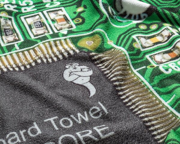 Plažna brisača z motivom matične plošče-Motherboard