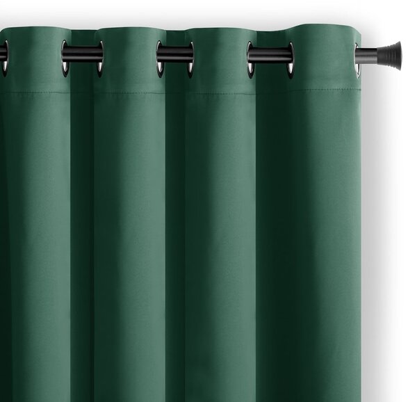 Temno zelena zavesa za delno zatemnitev 140x270 cm Kierra – Restilo