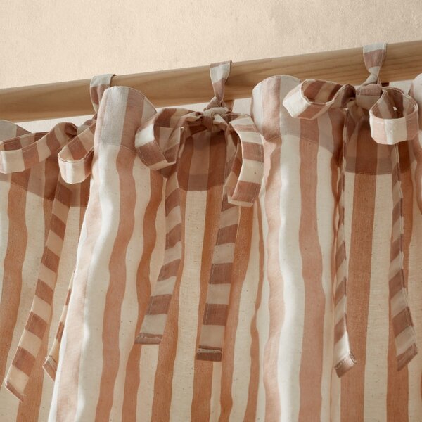 Prosojna zavesa v barvi terakote 140x183 cm Zanzibar Stripe – Pineapple Elephant