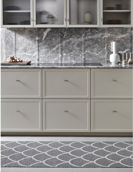 Siva notranja in zunanja preproga 70x50 cm Kotte Charcoal – Pappelina