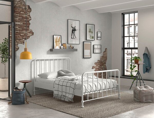 Bela kovinska zakonska postelja z letvenim dnom 140x200 cm BRONXX – Vipack