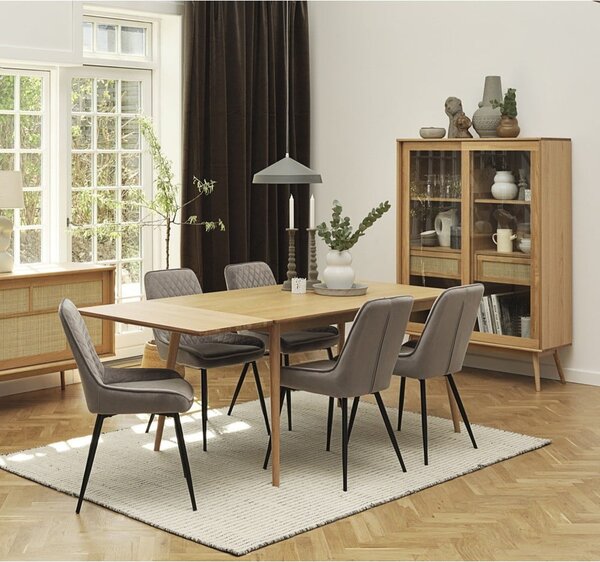 Raztegljiva jedilna miza z mizno ploščo v hrastovem dekorju 150x90 cm Barrali – Unique Furniture