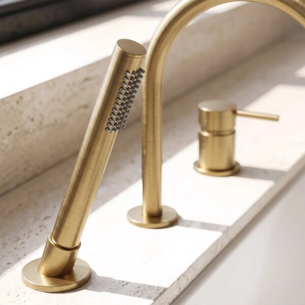 3-Odprtinska Armatura za Kad Rea Lungo Brush Gold