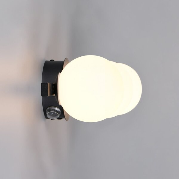 Trio Lighting Stenska svetilka Alfio, 50 cm, črna, kovina/steklo, IP44, 3-žarilna, Črna, Kopalnica, Kovina, Sodobni