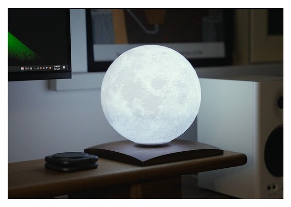 Temno rjava LED namizna svetilka iz masivnega oreha (višina 19,5 cm) Smart LunaSpin – Gingko