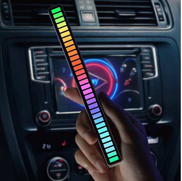 LED RGB dekorativni stolpec USB glasbeno delovanje 18cm