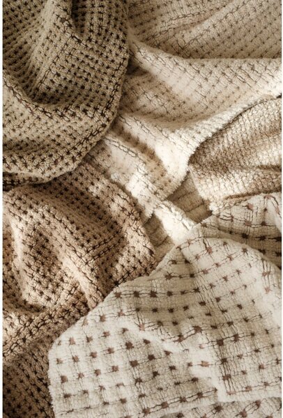 Slonokoščena pralna ročno tkana volnena preproga 140x200 cm Unexpected Wool – Lorena Canals