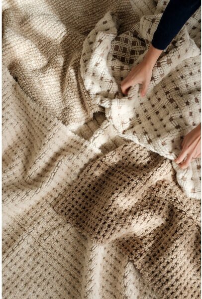 Slonokoščena pralna ročno tkana volnena preproga 140x200 cm Unexpected Wool – Lorena Canals