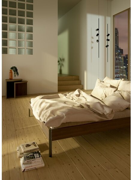 Rjava zakonska postelja iz masivnega bora z letvenim dnom 140x200 cm Core – Karup Design