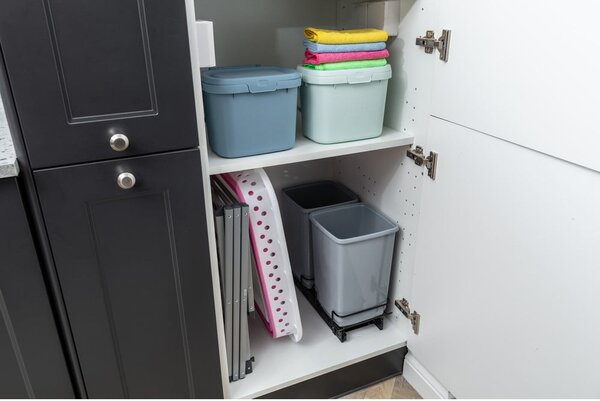 Komplet 2 sivih košev za odpadke Addis In-Cupboard Bin, 10 l