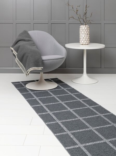 Antracitno siv zunanji in notranji tekač 70x150 cm Ada Granit – Pappelina