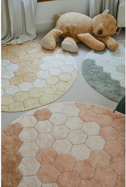 Svetlo rožnata pralna ročno tkana bombažna okrogla preproga ø 140 cm Honeycomb Rose – Lorena Canals