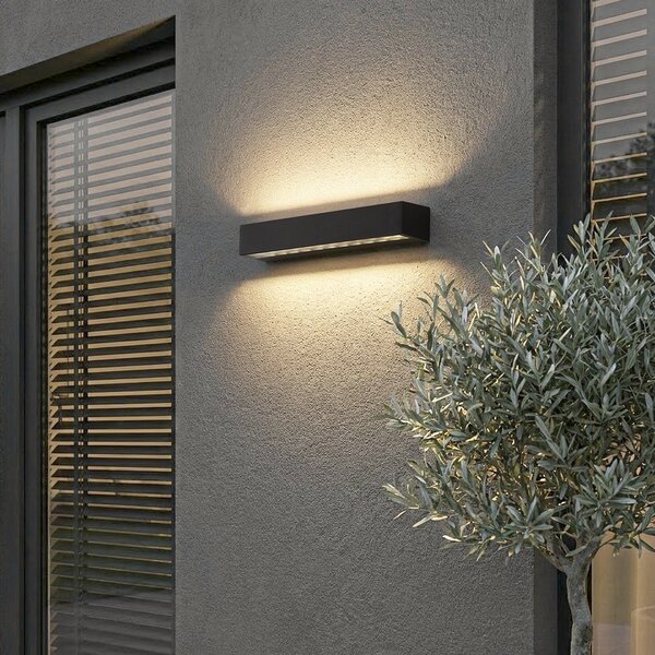 Industrijska zunanja stenska svetilka črna 38 cm vklj. LED IP65 - Hannah