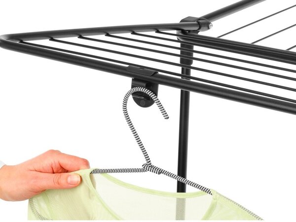 Mat črno stojalo za sušenje perila 22 m HangOn Too – Brabantia