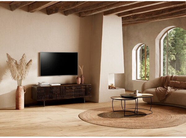 Temno rjava TV omarica iz masivnega manga 145x48x40 cm Kalai – MOME