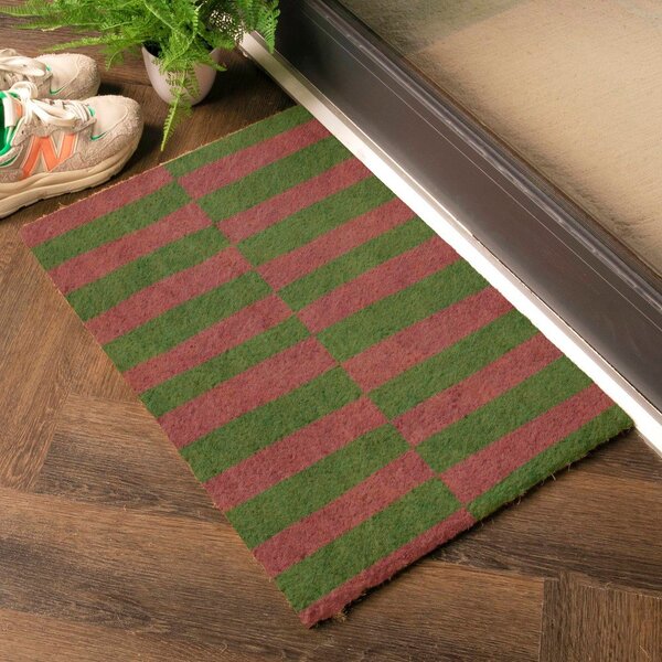 Predpražnik iz kokosovih vlaken 40x60 cm Pink & Green Half Stripes – Artsy Doormats