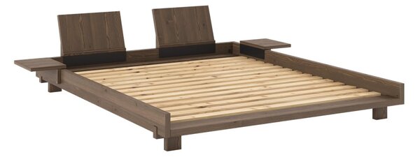 Rjava zakonska postelja iz masivnega bora z letvenim dnom 160x200 cm Social – Karup Design