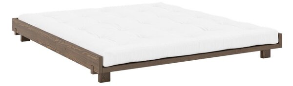 Rjava zakonska postelja iz masivnega bora z letvenim dnom 180x200 cm Social – Karup Design