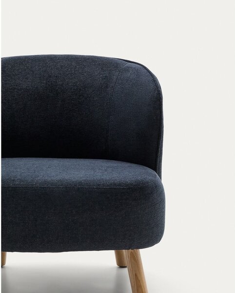 Prašno moder fotelj iz šenilje Ulit – Kave Home